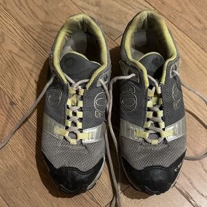 Pearl Izumi Gray and Yellow Athletic Shoes
